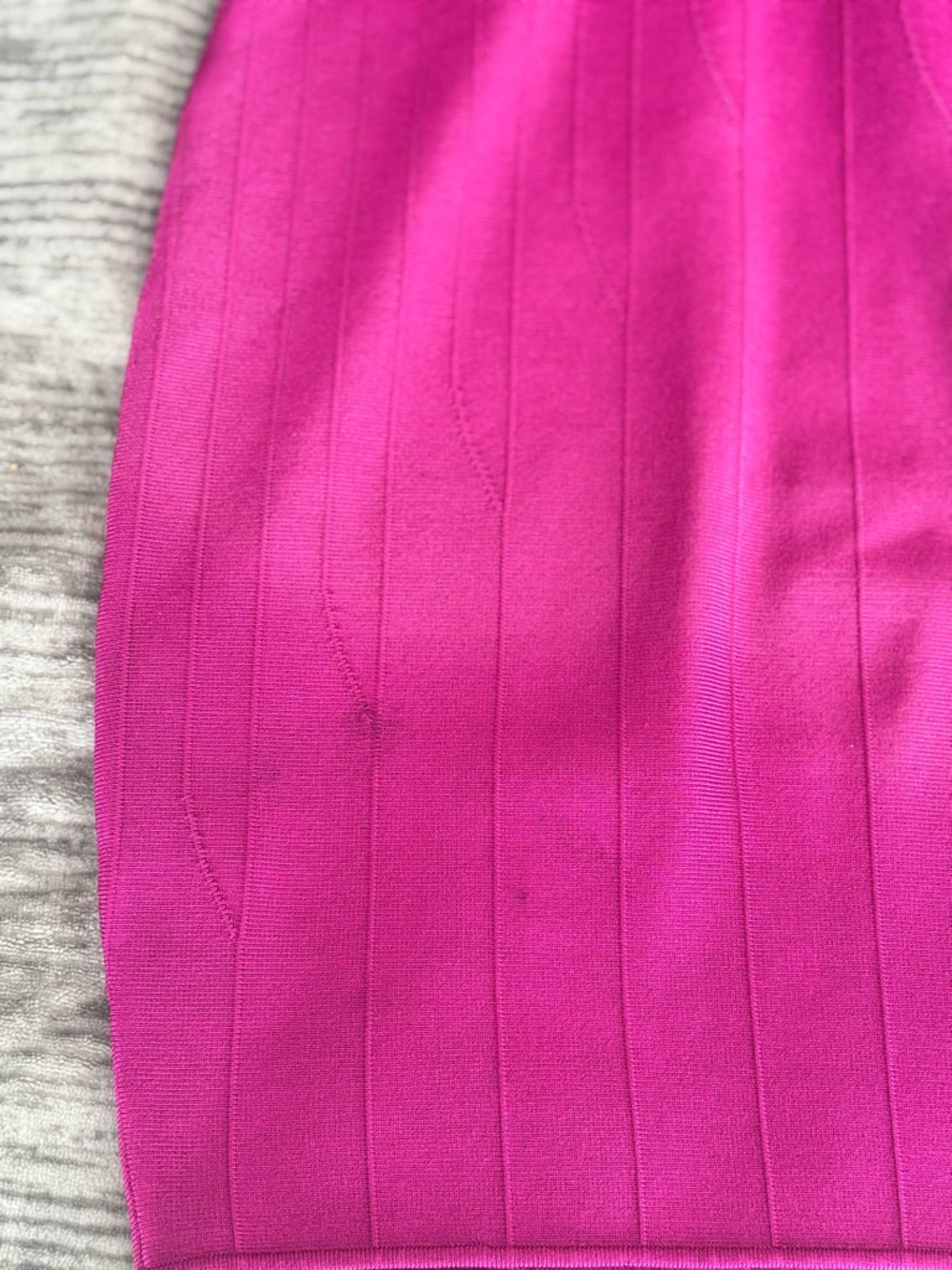 Guess Halter Keyhole Bodycon Dress - Picture 6 of 6
